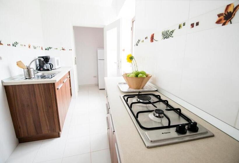 Апартаменты 2 Спальни с Террасой, 6 Apartments