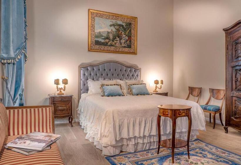Номер Deluxe с Балконом, Palazzo Cavagna Sangiuliani