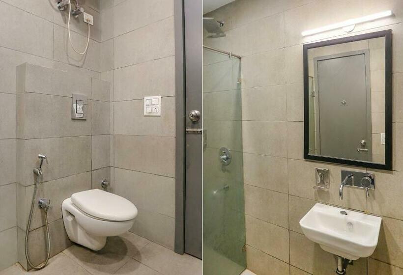 Quarto Deluxe, Fabhotel Roseman