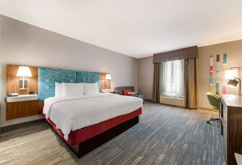 Номер Стандарт, Hampton Inn & Suites Charlotteairport