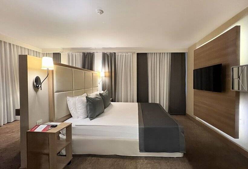سوییت جونیور, Kaya Izmir Thermal & Convention