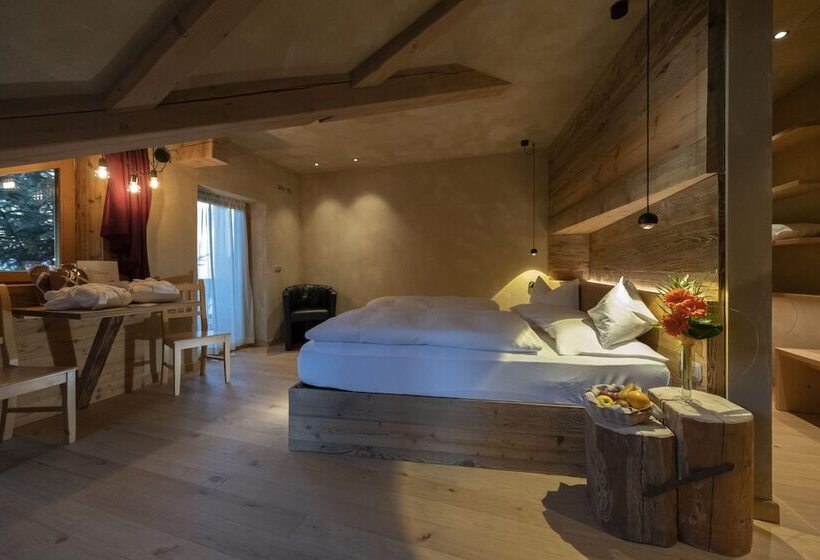 Junior Suite Deluxe, La Roccia Wellness