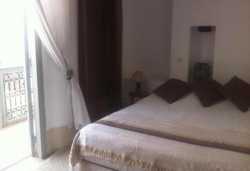 سوییت سوپریور, Dar Nabila