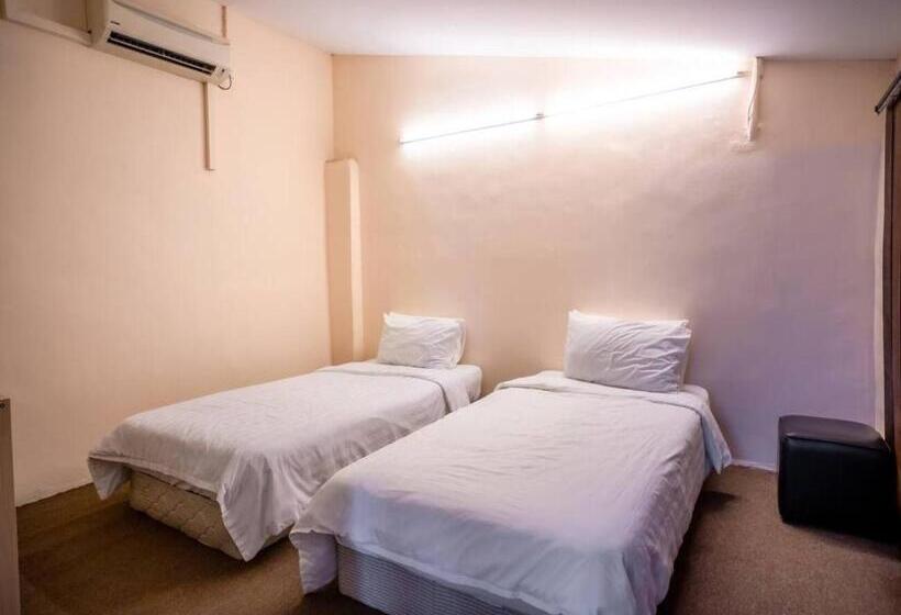 Люкс 2 Спальни, Labis Sunrise Farm Stay