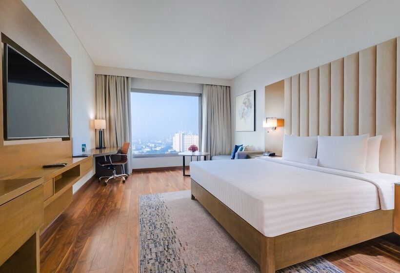 俱乐部房间, Courtyard By Marriott Gurugram Downtown