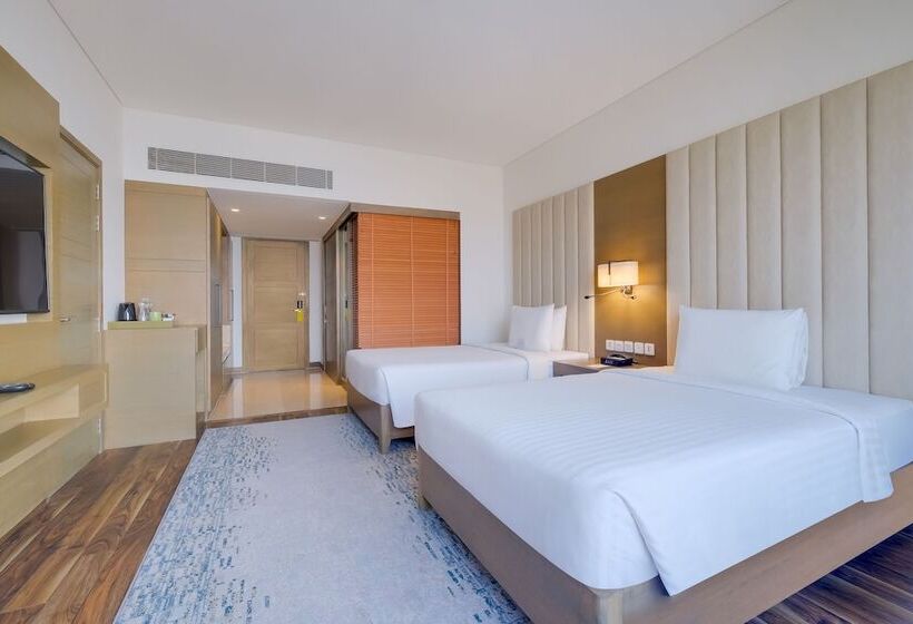 俱乐部房间, Courtyard By Marriott Gurugram Downtown