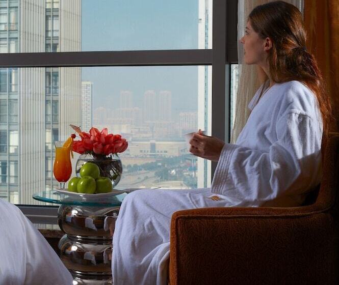 Номер Superior, New Century Grand Hotel Ningbo