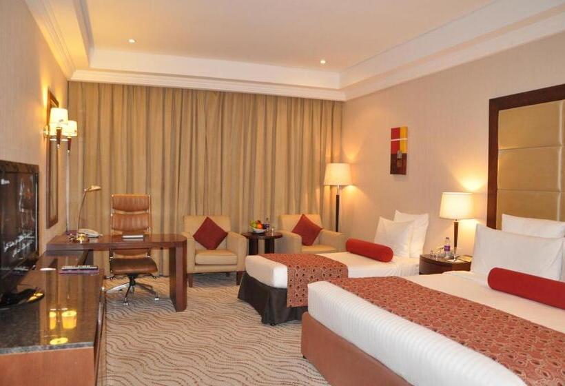 Трехместный Номер Deluxe, Park Regis Kris Kin