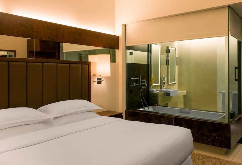 Номер Superior Вид на Город, Sheraton Mall Of The Emirates Hotel, Dubai