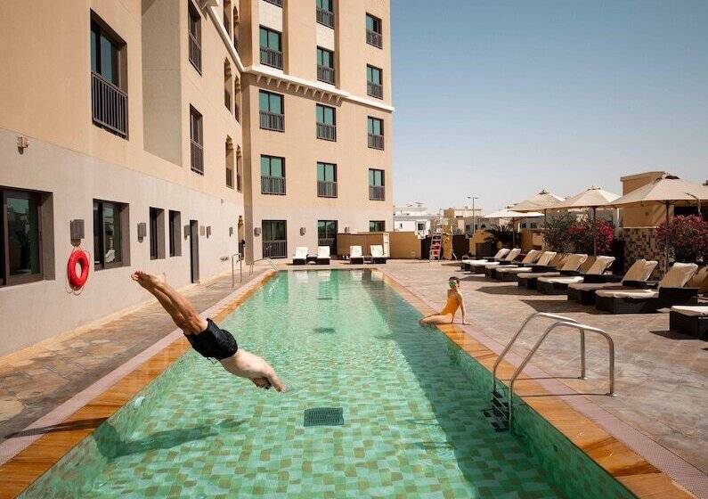 Номер Deluxe, Traders Hotel, Abu Dhabi