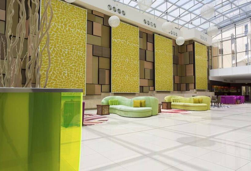 Номер Премиум, Traders Hotel, Abu Dhabi