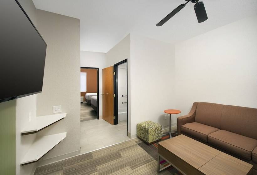 Mozgáskorlátozott Suite, Holiday Inn Express & Suites San Antonio   Downtown Market Area, An Ihg