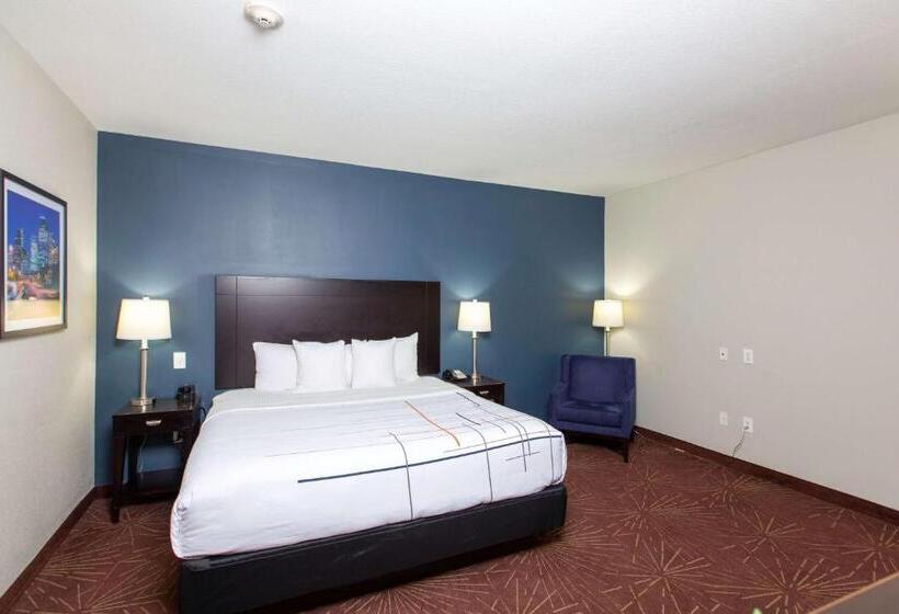 חדר סטנדרט עם מיטת קינג, La Quinta By Wyndham Houston East At Normandy