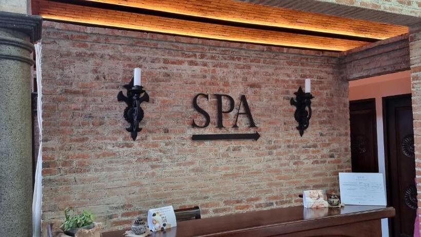 سوئیت پرزیدنت, Boutique Los Pasos & Spa
