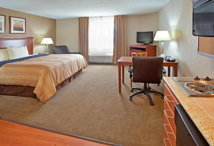 身障者適用キングサイズベッドルーム, Candlewood Suites Elgin – Northwest Chicago, An Ihg
