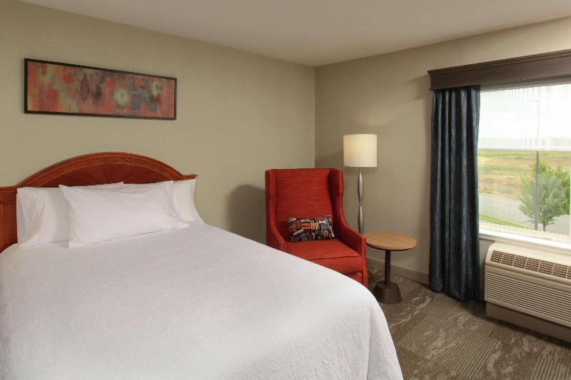 스탠다드 룸 킹사이즈 침대, Hilton Garden Inn Spokane Airport