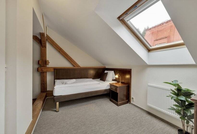 سوییت, Rezidence Villa Gloria