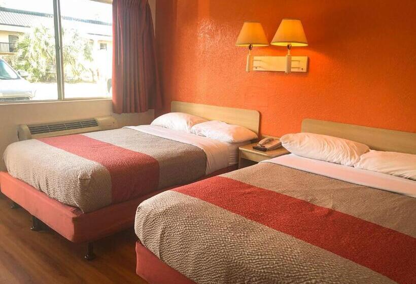 غرفة ديلوكس رباعية, Motel 6jacksonville, Fl  Orange Park