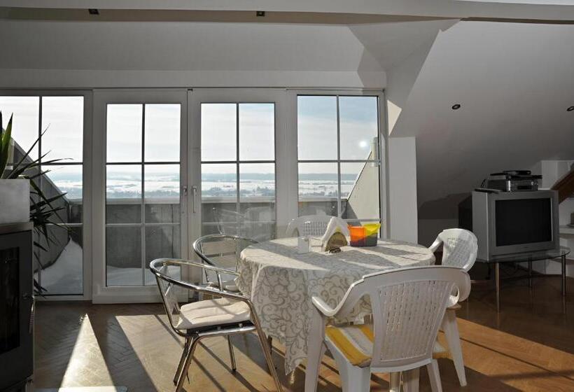 발코니가 있는 스위트, Geinberg Suites & Via Nova Lodges