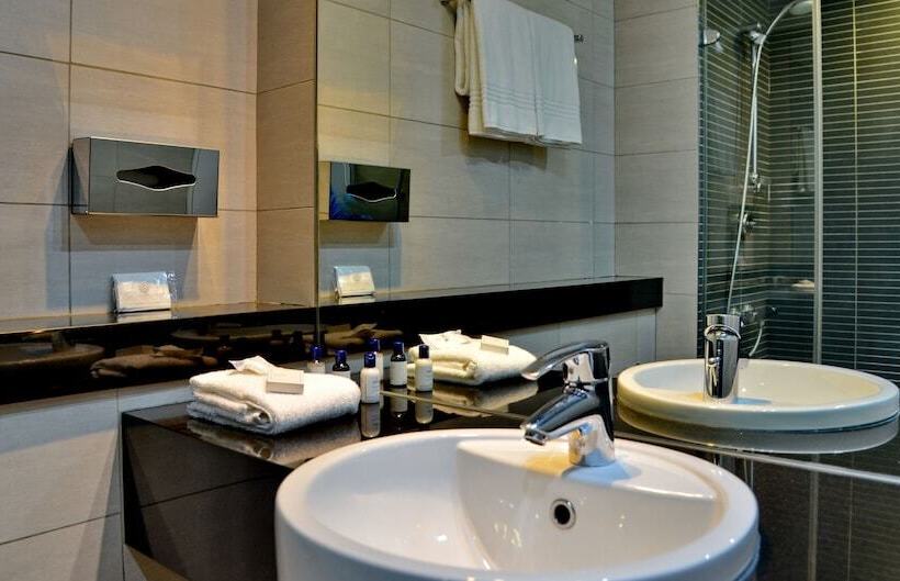 Семейный Номер, Anew Hotel Roodepoort Johannesburg