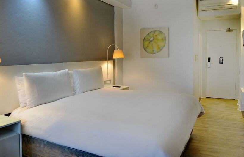 Семейный Номер, Anew Hotel Roodepoort Johannesburg