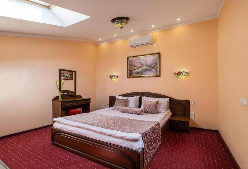 غرفة عائلية, Edem Hotel Lviv
