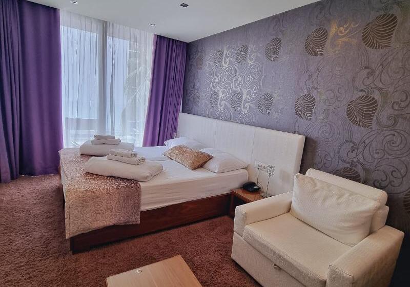 Трехместный Номер Классика, Gala Split