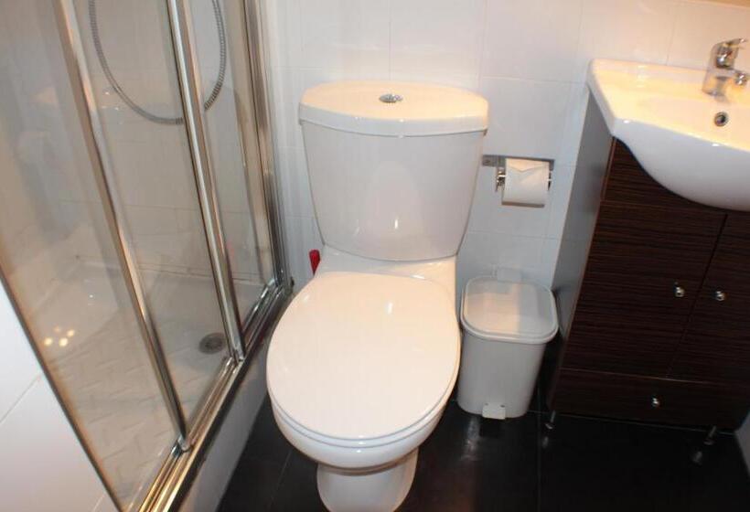 اتاق استاندارد با تخت‌های تاشو, Dear Porto Guest House