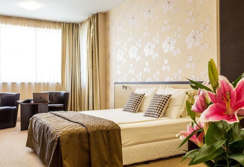 Quarto Superior, City Avenue Hotel By Hmg Free Parking Free Wi Fi