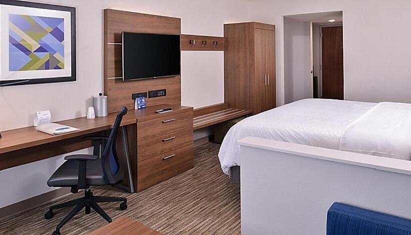 Номер Стандарт Кровать Кинг Адаптированный для Инвалидов, Holiday Inn Express Hotel And Suites Mesquite, An Ihg