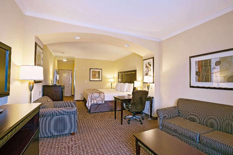 Стандартный Номер Кровать Кинг, La Quinta Inn & Suites By Wyndham Cleburne
