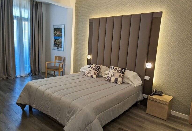 اتاق راحتی, Mioni Royal San