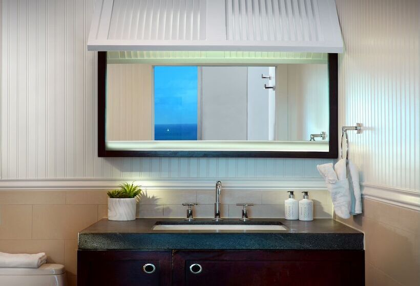Люкс Вид на Море, Sole Miami A Noble House Resort