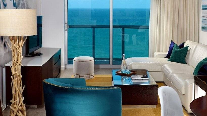 Люкс Вид на Море, Sole Miami A Noble House Resort