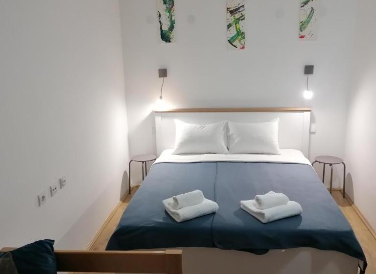 اتاق استاندارد چهار تخته, Mon Accommodation Free Parking