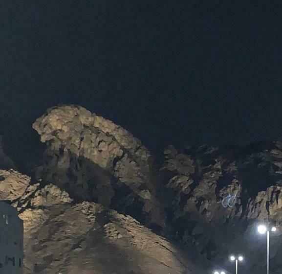 Quarto Triplo Clássico, Itlalat Uhud