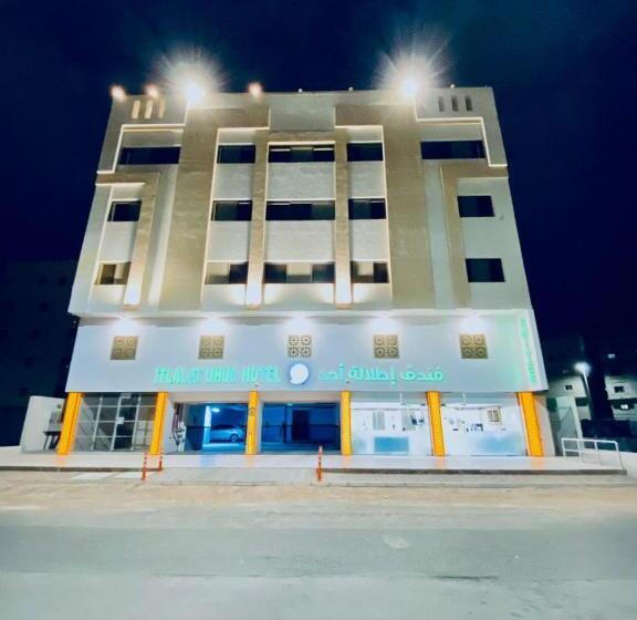 Четырехместный Номер Deluxe, Itlalat Uhud