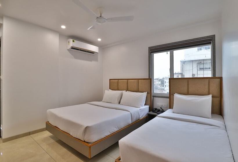 اتاق سوپریور, 7 Orbit Hotel, Surat