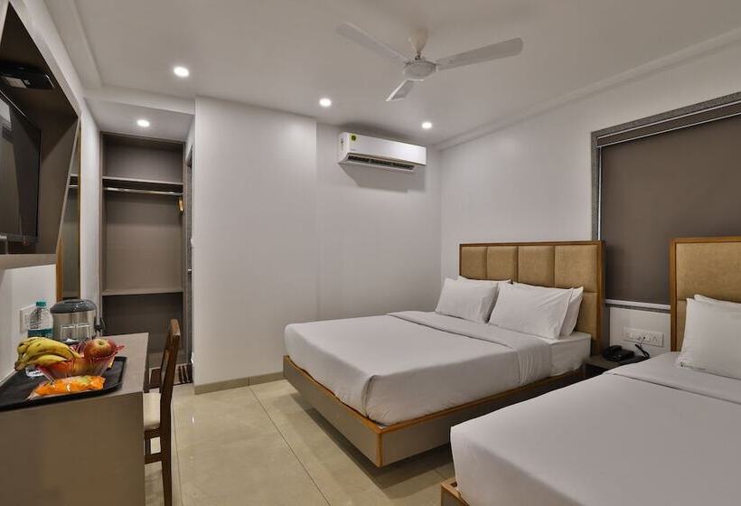 اتاق سوپریور, 7 Orbit Hotel, Surat