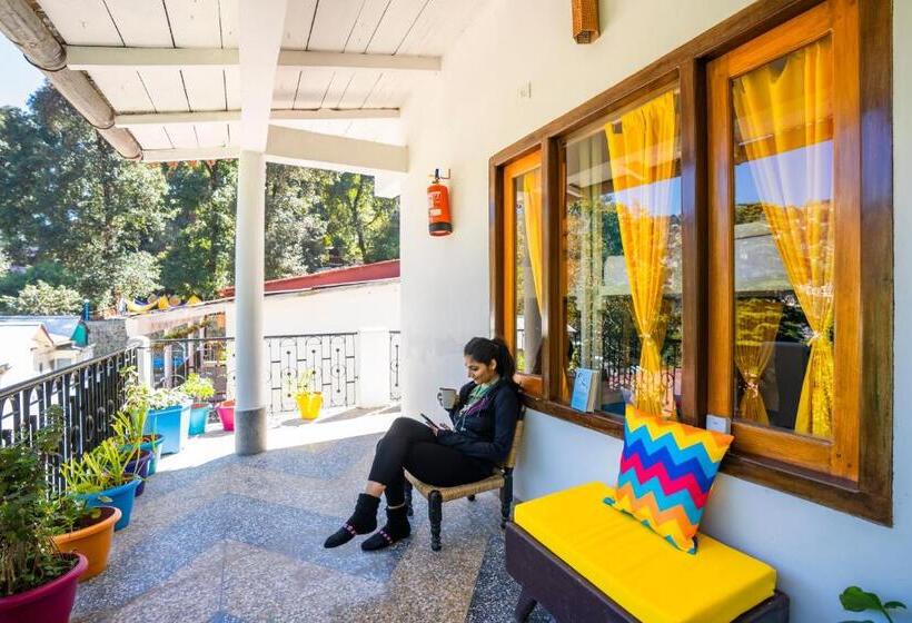 تختخواب در اتاق مشترک, Gostops Nainital
