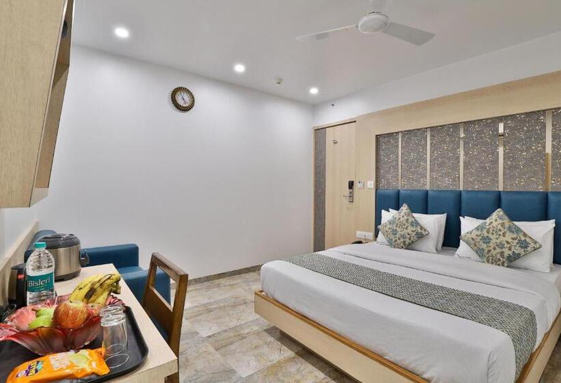 سوییت خانوادگی, 7 Orbit Hotel, Surat