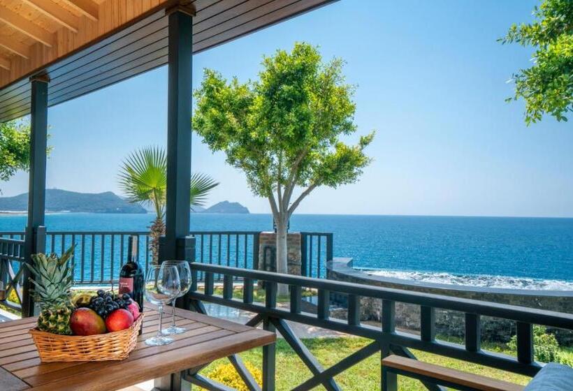 Deluxe Suite King Bed, Porto Amore Club