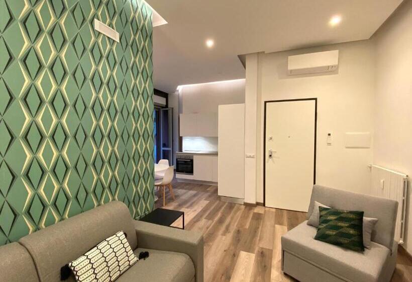 اتاق پریمیوم چهارنفره, Suite Boutique Moscova