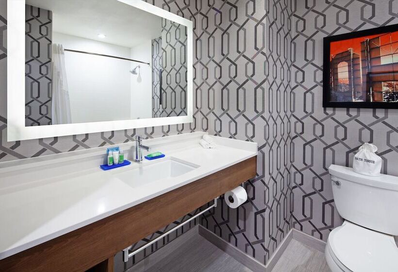 스탠다드 룸 더블 침대 2개, Holiday Inn Express Hollywood Walk Of Fame, An Ihg