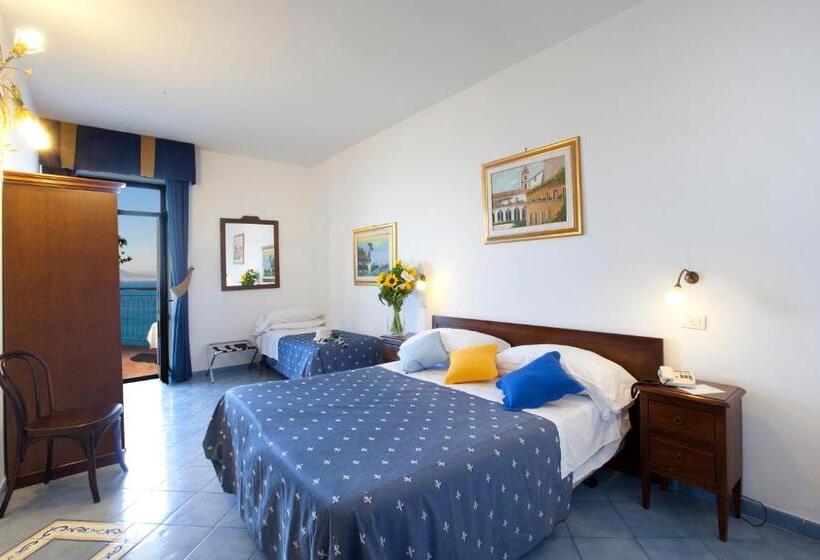 Triple Room Sea View, Settimo Cielo