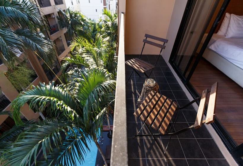 اتاق سوپریور با چشم‌انداز استخر, The Cottage Suvarnabhumi