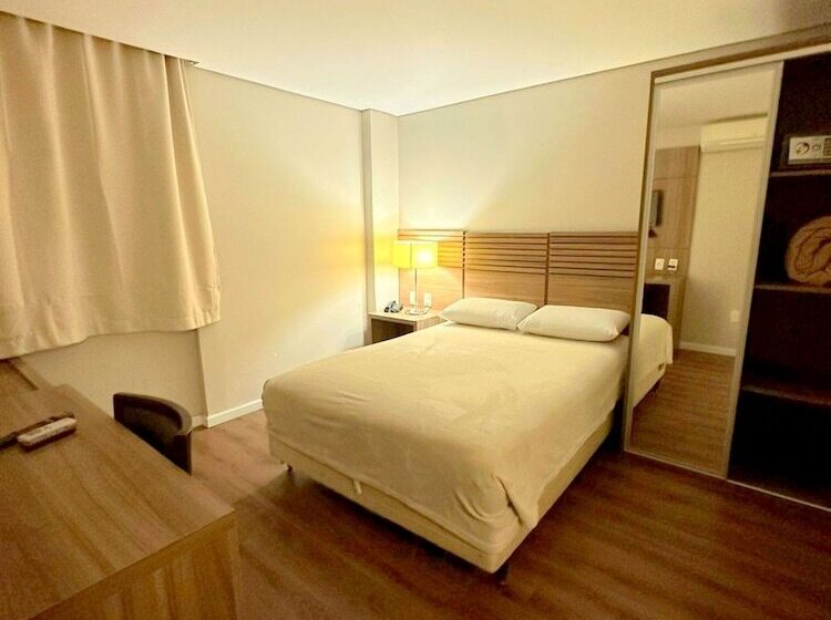 이그제큐티브 룸, Umbu Hotel Porto Alegre   Centro Histórico   Prox Aeroporto 15min