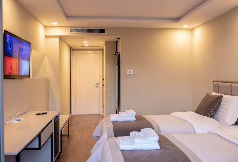 标准间, Royal East Resort