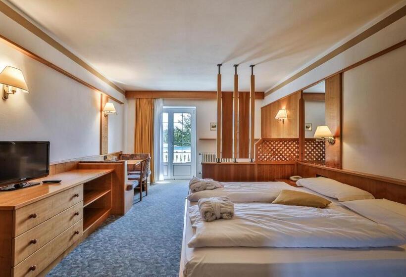 اتاق استاندارد چهار تخته, Mytime Hotels Savoy