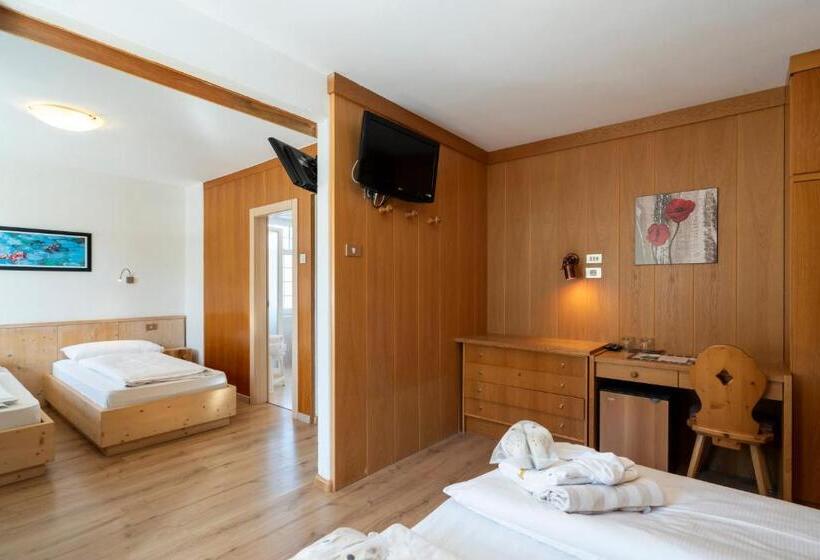 اتاق استاندارد چهار تخته, Mytime Hotels Savoy
